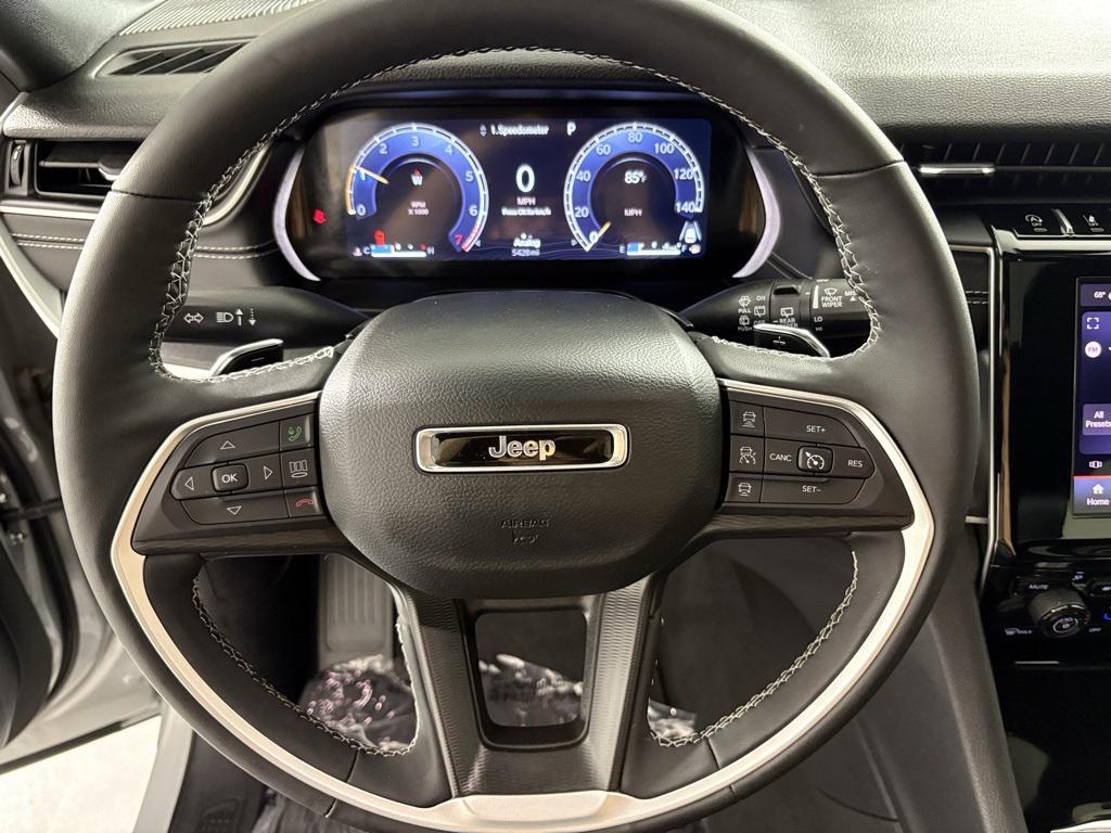 used 2025 Jeep Grand Cherokee L car, priced at $36,900