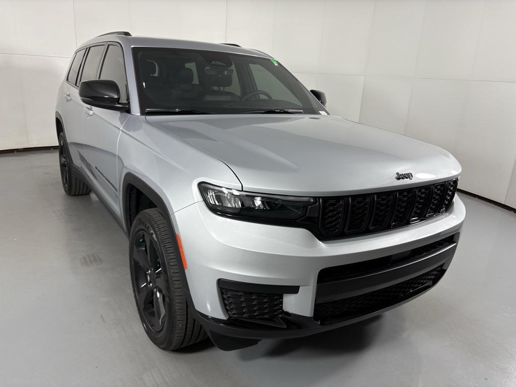 used 2025 Jeep Grand Cherokee L car, priced at $36,900