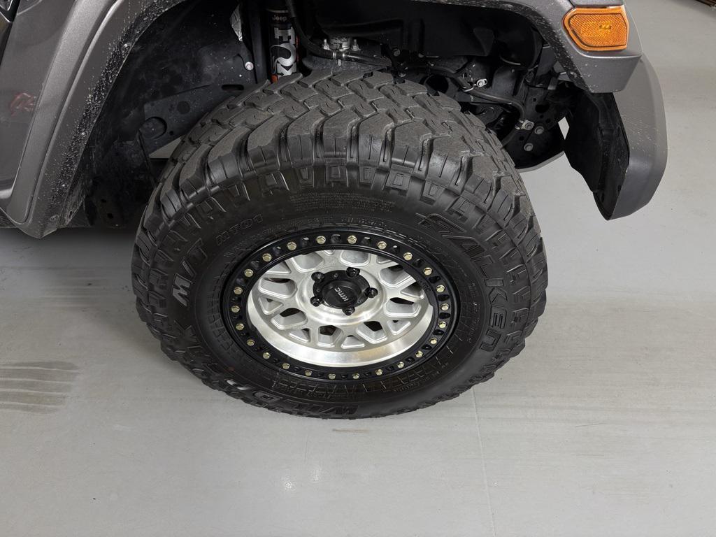 used 2024 Jeep Gladiator car, priced at $41,600