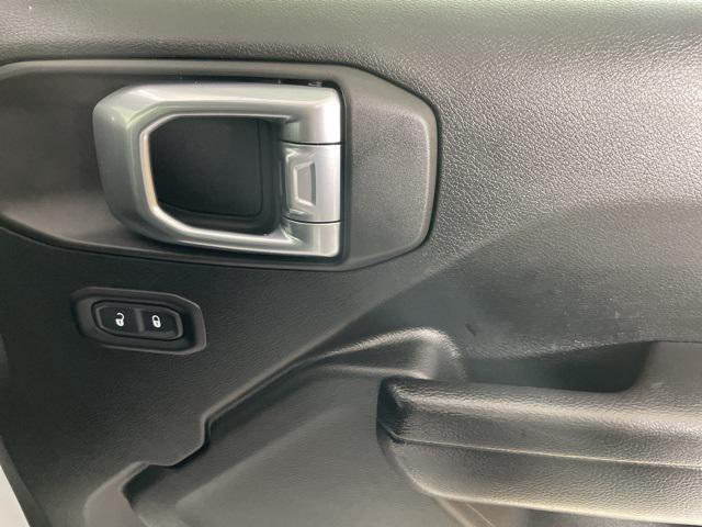 used 2021 Jeep Gladiator car, priced at $33,400
