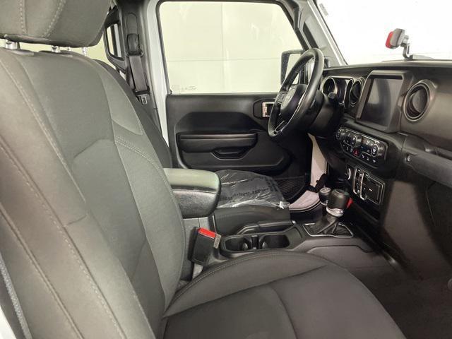 used 2021 Jeep Gladiator car, priced at $33,400