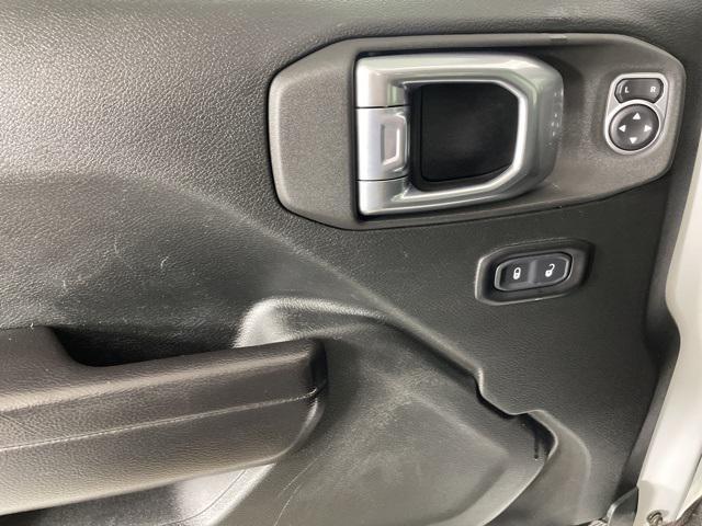 used 2021 Jeep Gladiator car, priced at $33,400