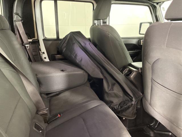 used 2021 Jeep Gladiator car, priced at $33,400