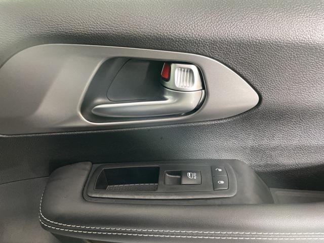 new 2025 Chrysler Pacifica car, priced at $39,900
