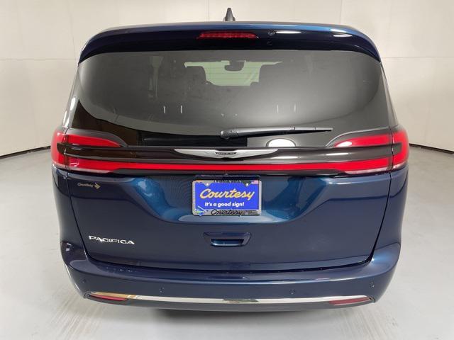 new 2025 Chrysler Pacifica car, priced at $39,900