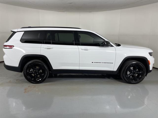 new 2025 Jeep Grand Cherokee L car, priced at $39,900