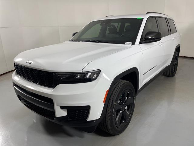 new 2025 Jeep Grand Cherokee L car, priced at $39,900