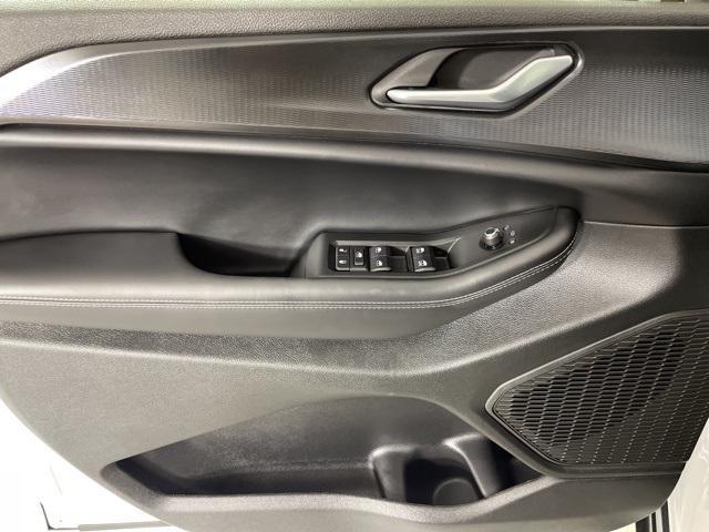 new 2025 Jeep Grand Cherokee L car, priced at $39,900