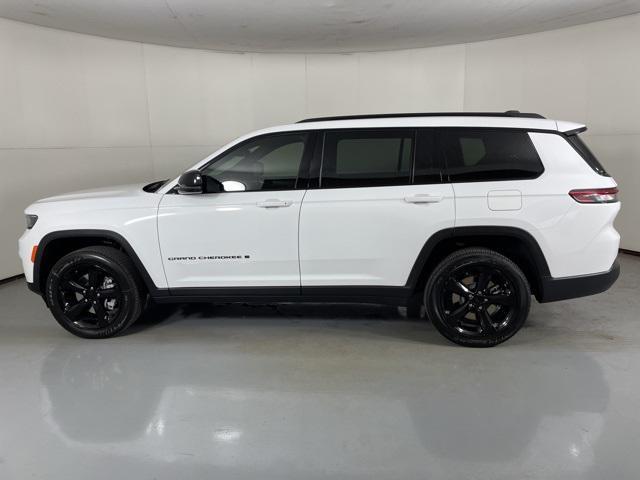 new 2025 Jeep Grand Cherokee L car, priced at $39,900