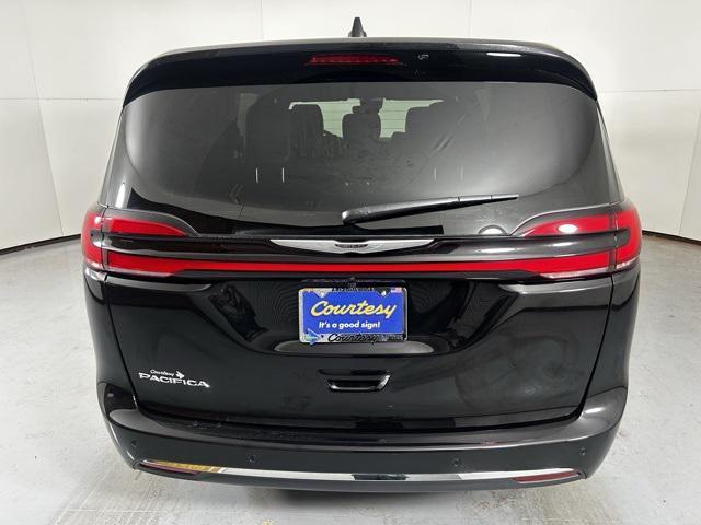 new 2026 Chrysler Pacifica car, priced at $40,091