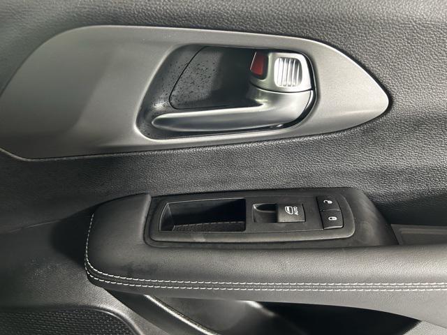 new 2026 Chrysler Pacifica car, priced at $40,091