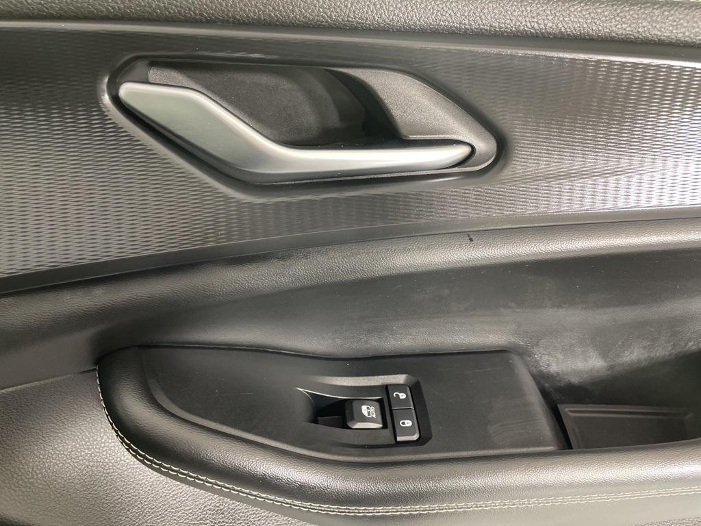 used 2023 Jeep Grand Cherokee L car, priced at $22,900