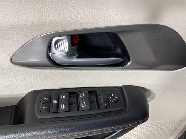used 2020 Chrysler Pacifica Hybrid car, priced at $23,100