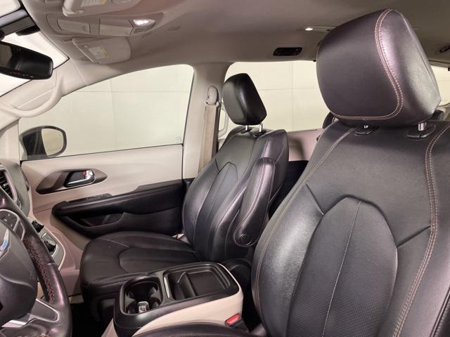 used 2020 Chrysler Pacifica Hybrid car, priced at $23,100