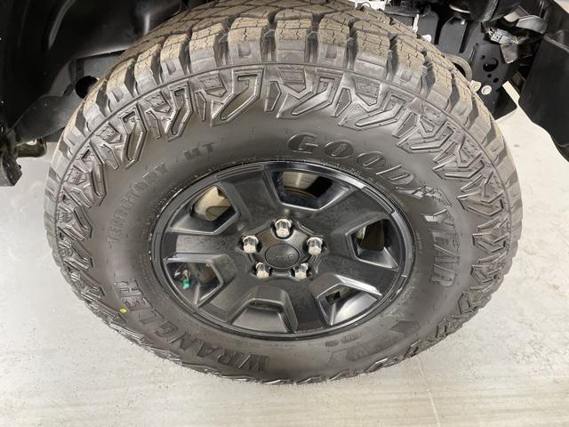 used 2021 Jeep Gladiator car, priced at $33,900