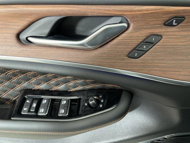 new 2025 Jeep Grand Cherokee car, priced at $63,760