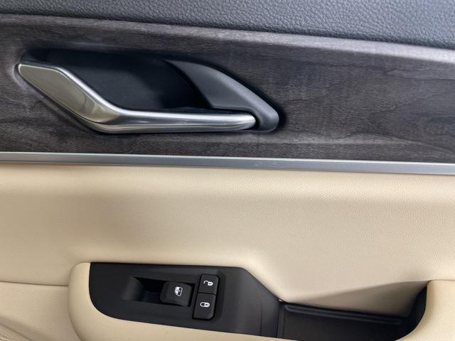 new 2025 Jeep Grand Cherokee car, priced at $45,900