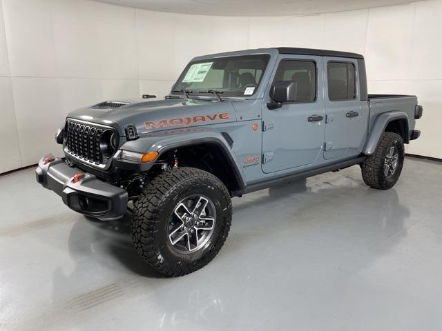 new 2025 Jeep Gladiator car, priced at $46,900