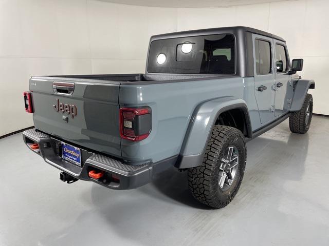 new 2025 Jeep Gladiator car, priced at $46,900