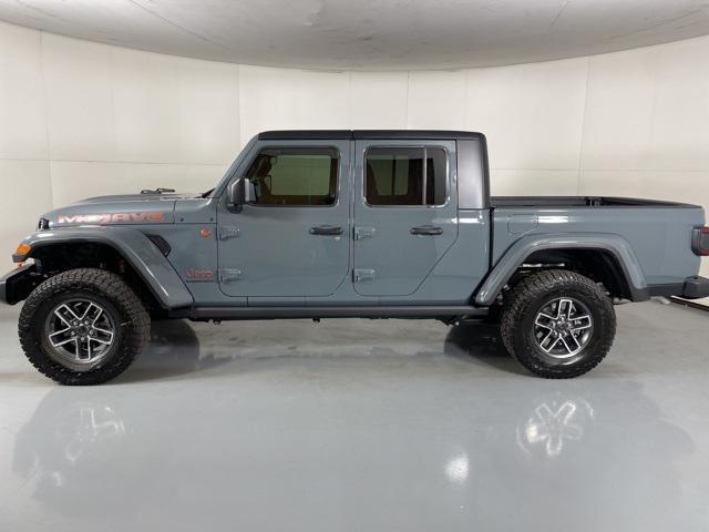 new 2025 Jeep Gladiator car, priced at $46,900