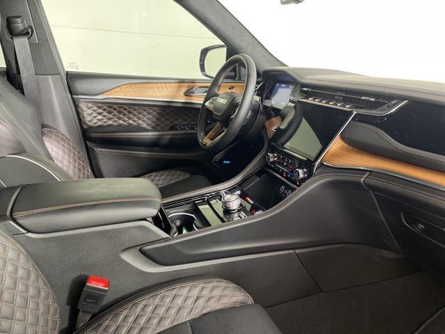 new 2025 Jeep Grand Cherokee L car, priced at $67,900