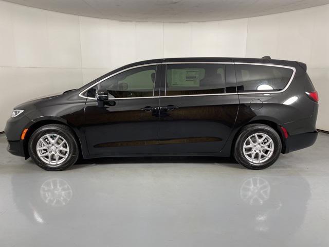 new 2026 Chrysler Pacifica car, priced at $40,623