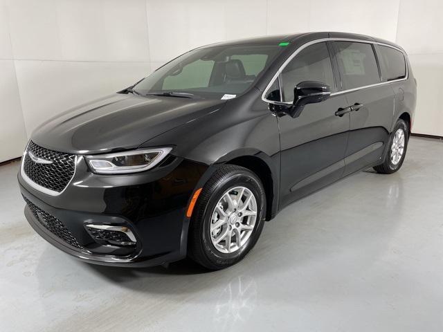 new 2026 Chrysler Pacifica car, priced at $40,623