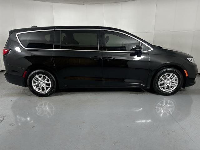 new 2026 Chrysler Pacifica car, priced at $42,980