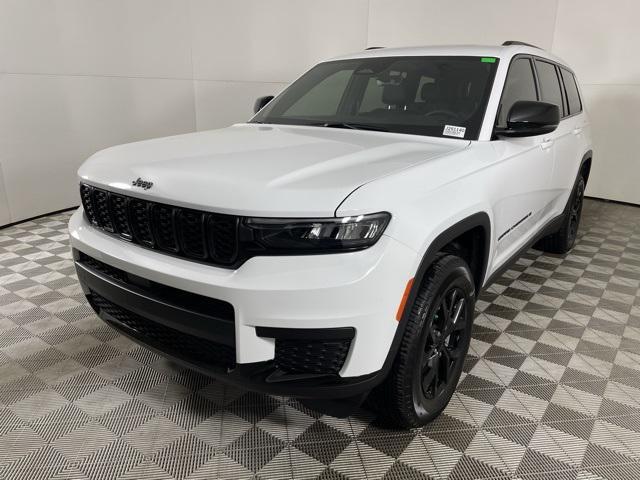 new 2025 Jeep Grand Cherokee L car, priced at $43,680