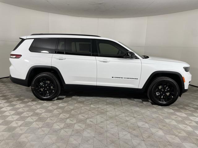 new 2025 Jeep Grand Cherokee L car, priced at $43,680