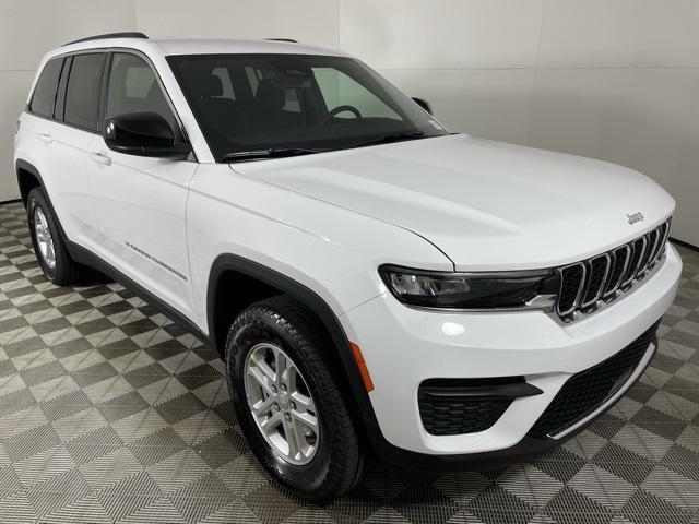 new 2025 Jeep Grand Cherokee car, priced at $37,325