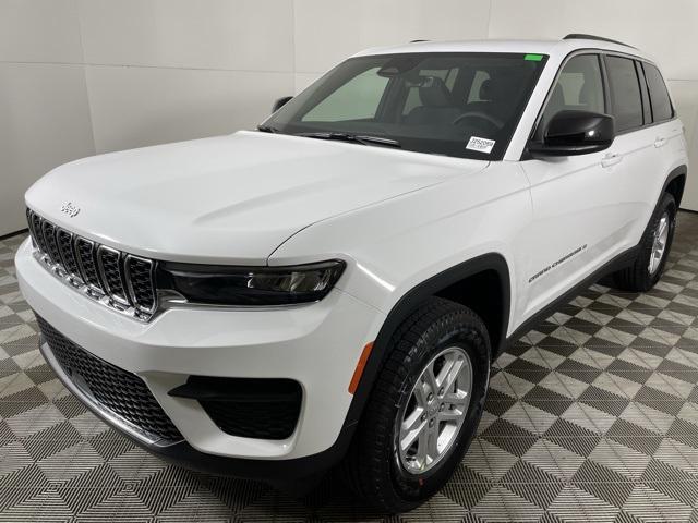 new 2025 Jeep Grand Cherokee car, priced at $37,325