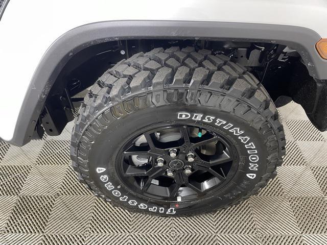 new 2025 Jeep Gladiator car, priced at $44,900