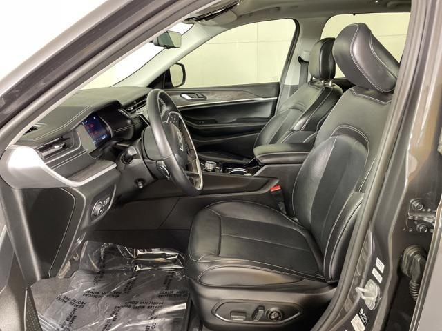 used 2022 Jeep Grand Cherokee car, priced at $30,500