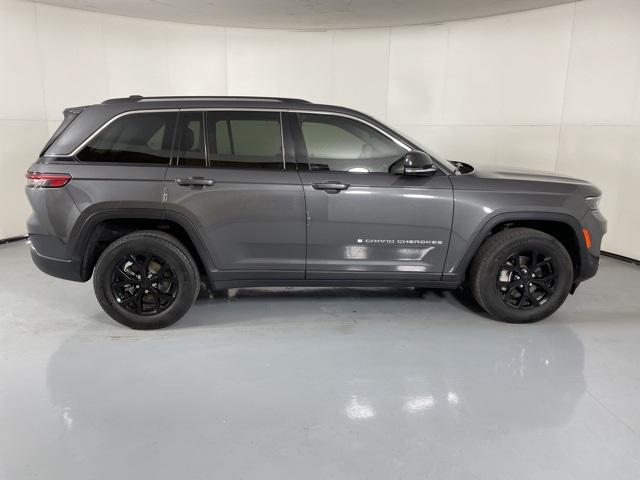 used 2022 Jeep Grand Cherokee car, priced at $30,500