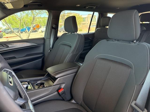new 2025 Jeep Grand Cherokee L car, priced at $33,975