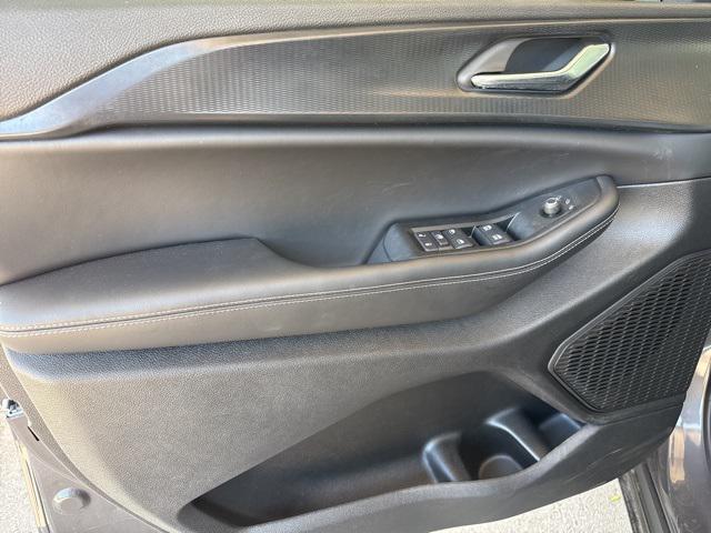 new 2025 Jeep Grand Cherokee L car, priced at $33,975