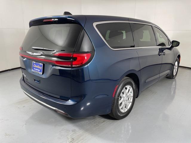 new 2025 Chrysler Pacifica car, priced at $34,215