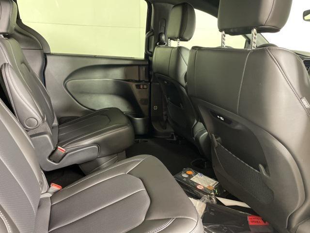 new 2025 Chrysler Pacifica car, priced at $34,215
