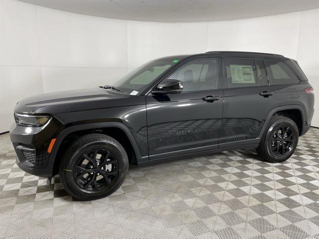 new 2025 Jeep Grand Cherokee car, priced at $42,501