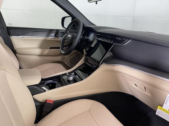 new 2025 Jeep Grand Cherokee L car, priced at $46,900