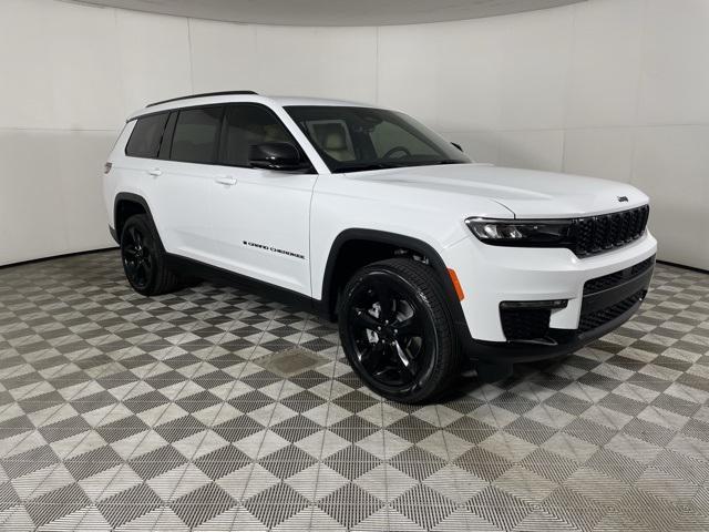 new 2025 Jeep Grand Cherokee L car, priced at $46,900