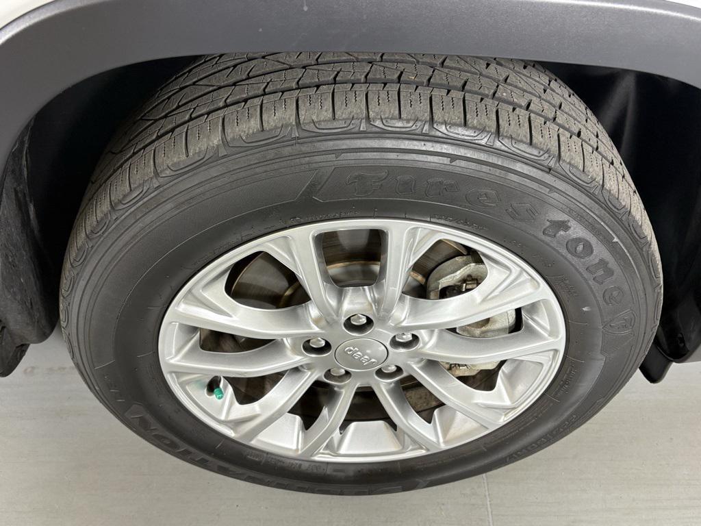 used 2022 Jeep Cherokee car, priced at $19,900