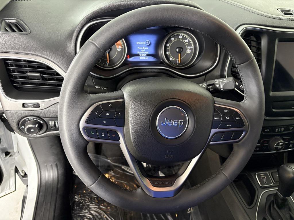 used 2022 Jeep Cherokee car, priced at $19,900