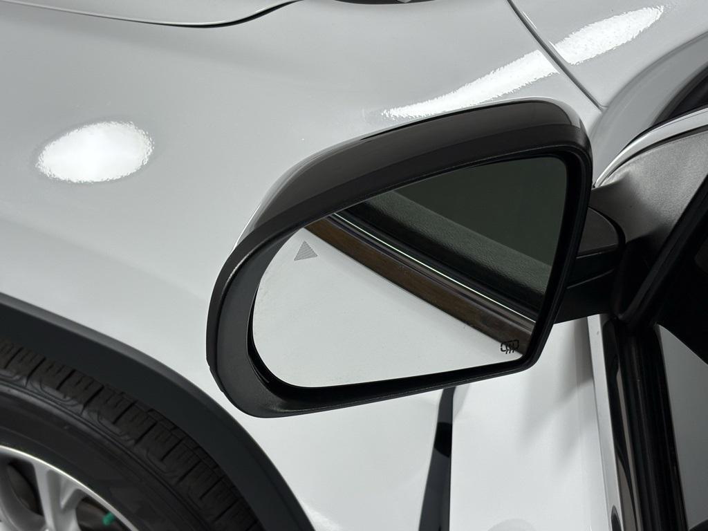 used 2022 Jeep Cherokee car, priced at $19,900