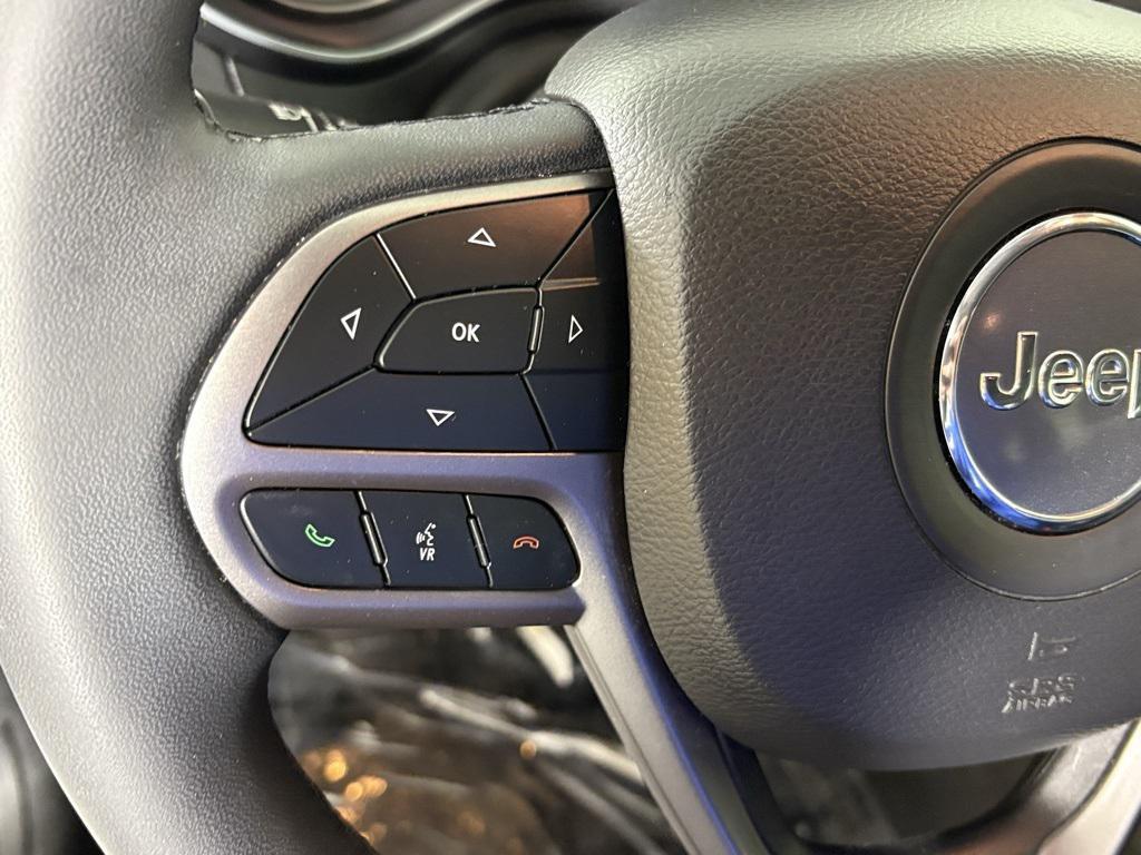 used 2022 Jeep Cherokee car, priced at $19,900