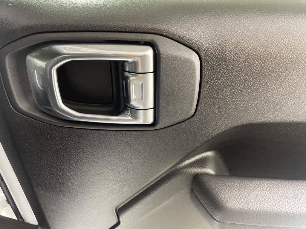 new 2025 Jeep Gladiator car, priced at $42,900