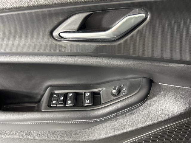 new 2025 Jeep Grand Cherokee L car, priced at $36,900
