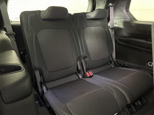 new 2025 Jeep Grand Cherokee L car, priced at $36,900