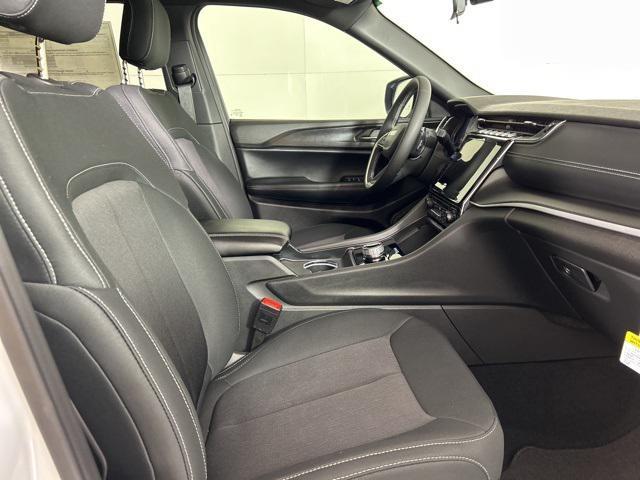 new 2025 Jeep Grand Cherokee L car, priced at $36,900
